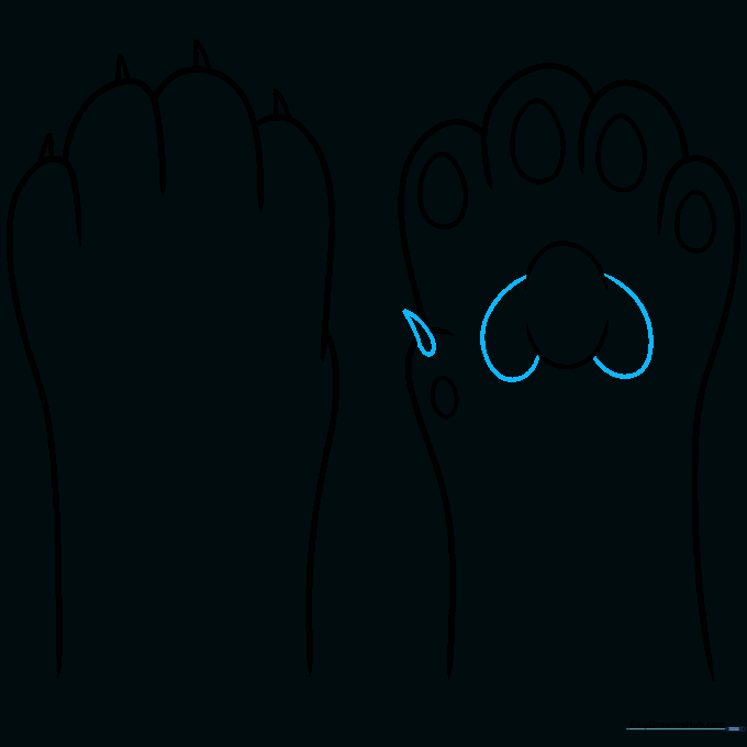 Refining the claw shape using a teardrop outline and adding curved details to the central pad.