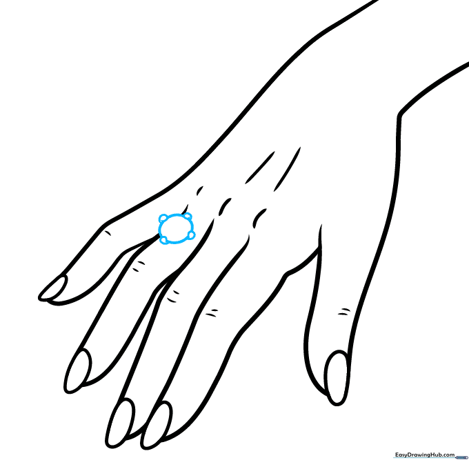 Drawing a circular ring base with prong details on the ring finger.