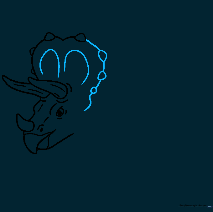 Adding decorative ridges and internal details to the Triceratops frill.