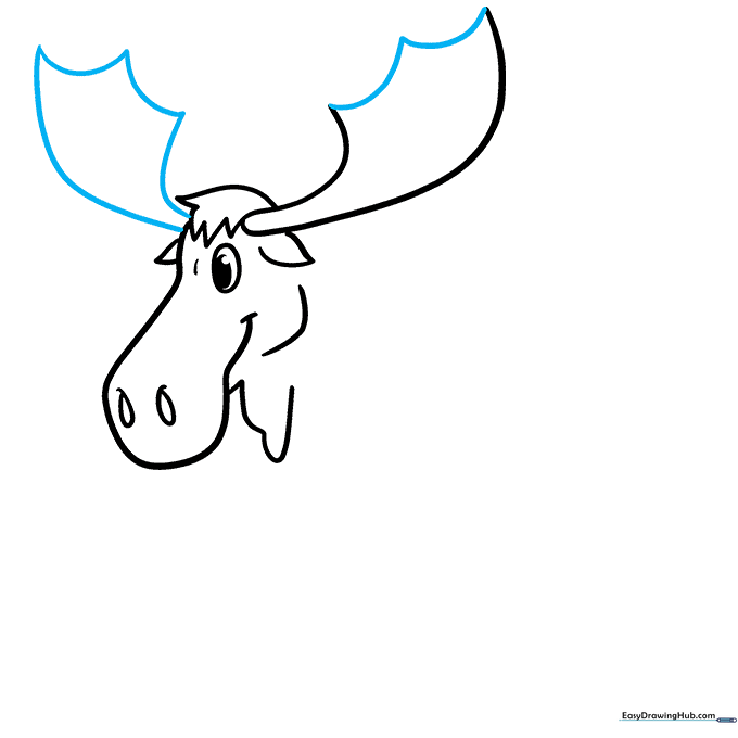 Completing the top of the moose antler using a W-shaped line.