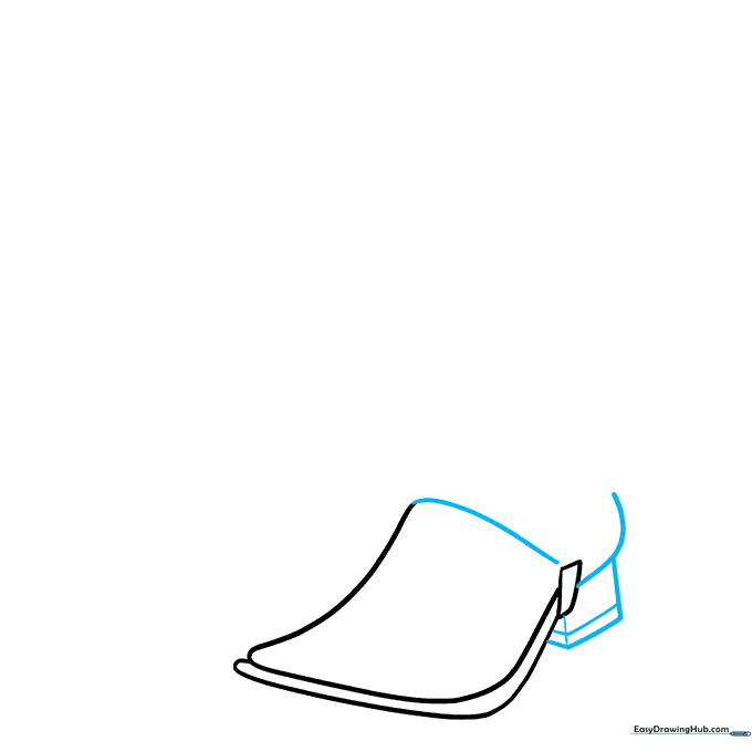Drawing the heel of the cowboy boot with a rectangular shape and base lines.